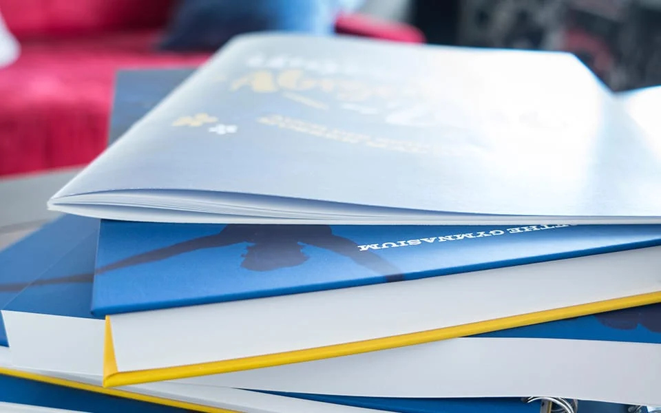 Rückendrahtheftung als Schülerzeitung gedruckt